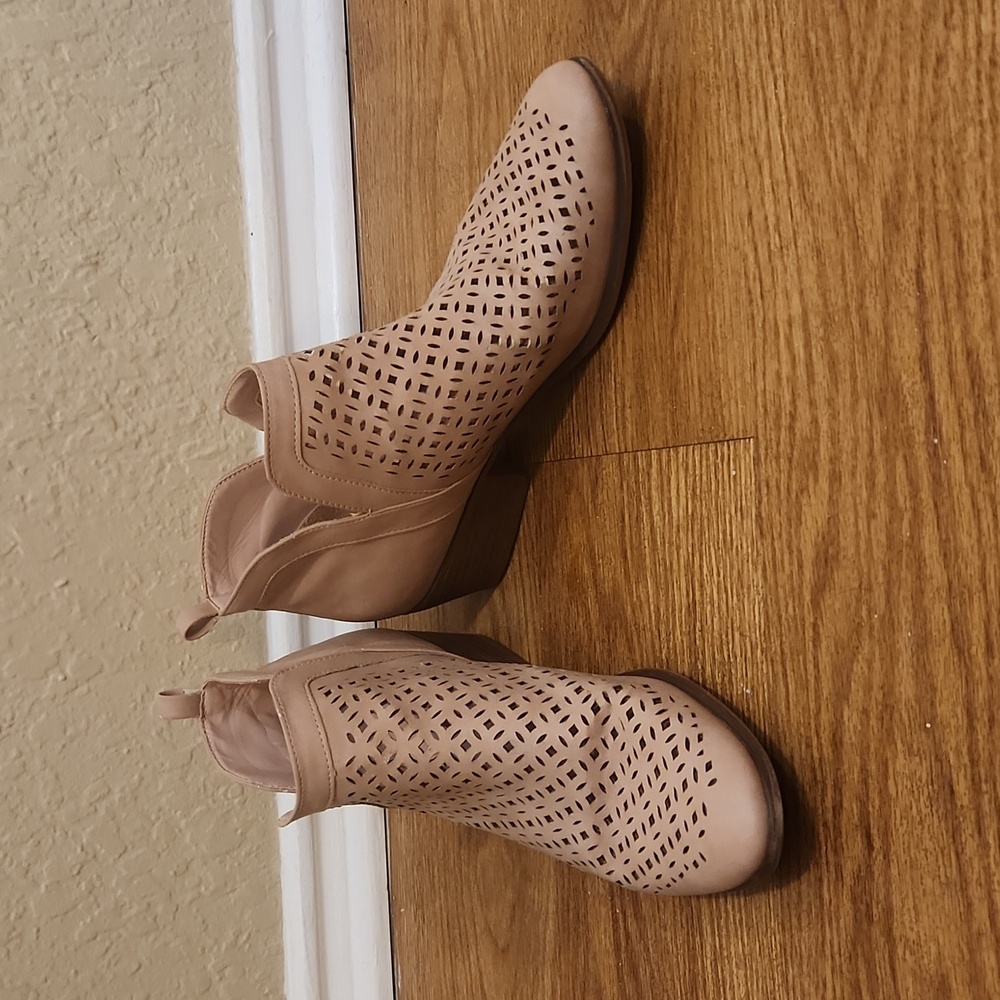 Unionbay dusty rose booties